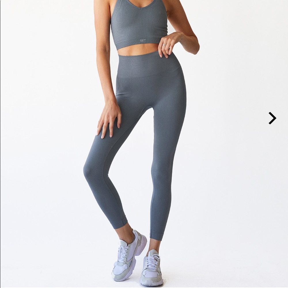 SET ACTIVE SCULPTFLEX LEGGINGS